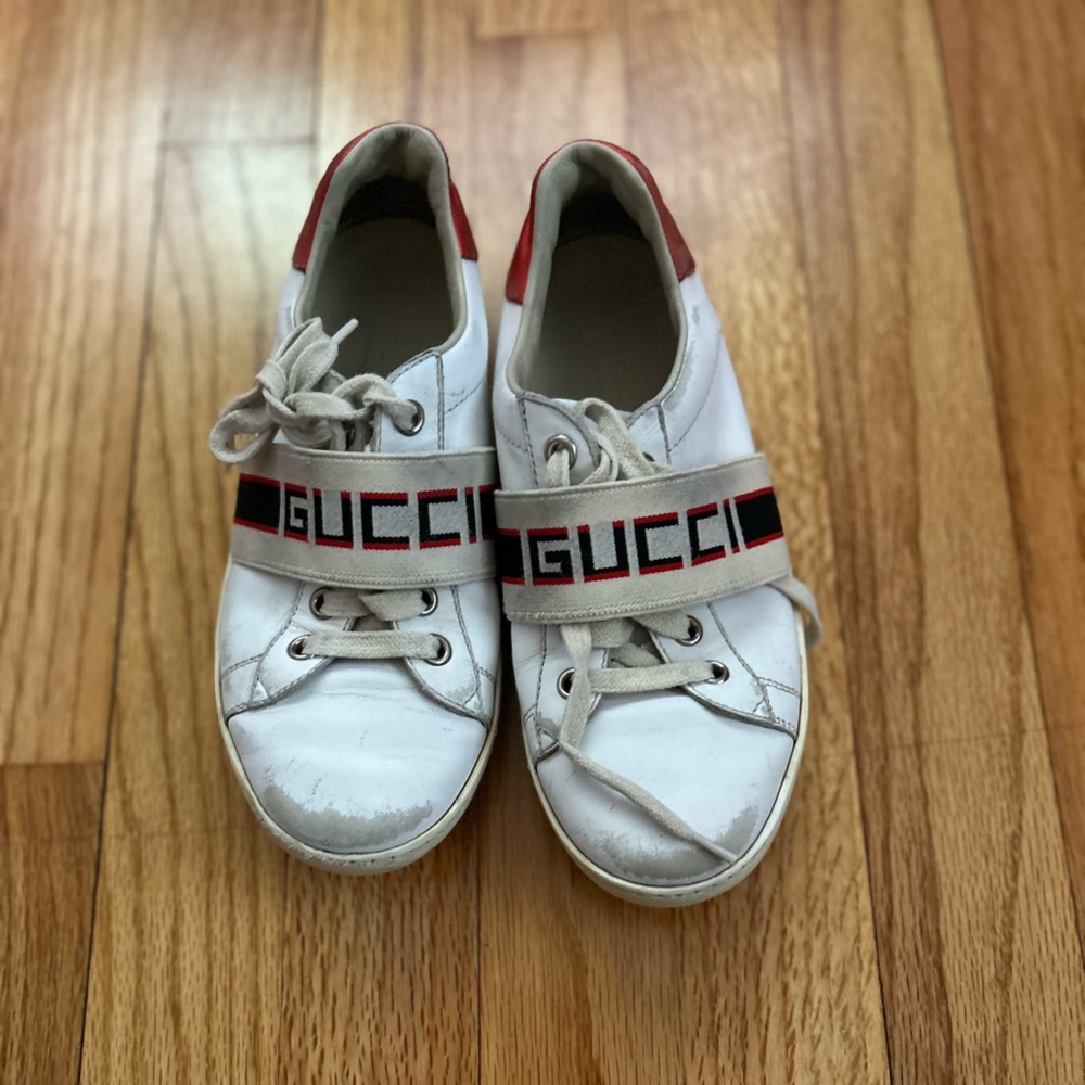 Gucci tennis shoes